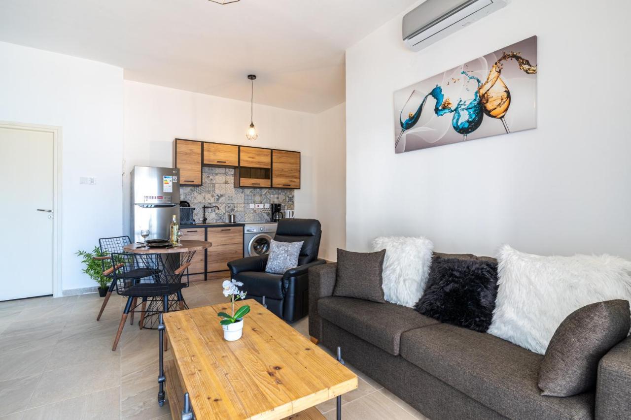 Nala - 2 Bedroom Apartment In Larnaka Exterior foto