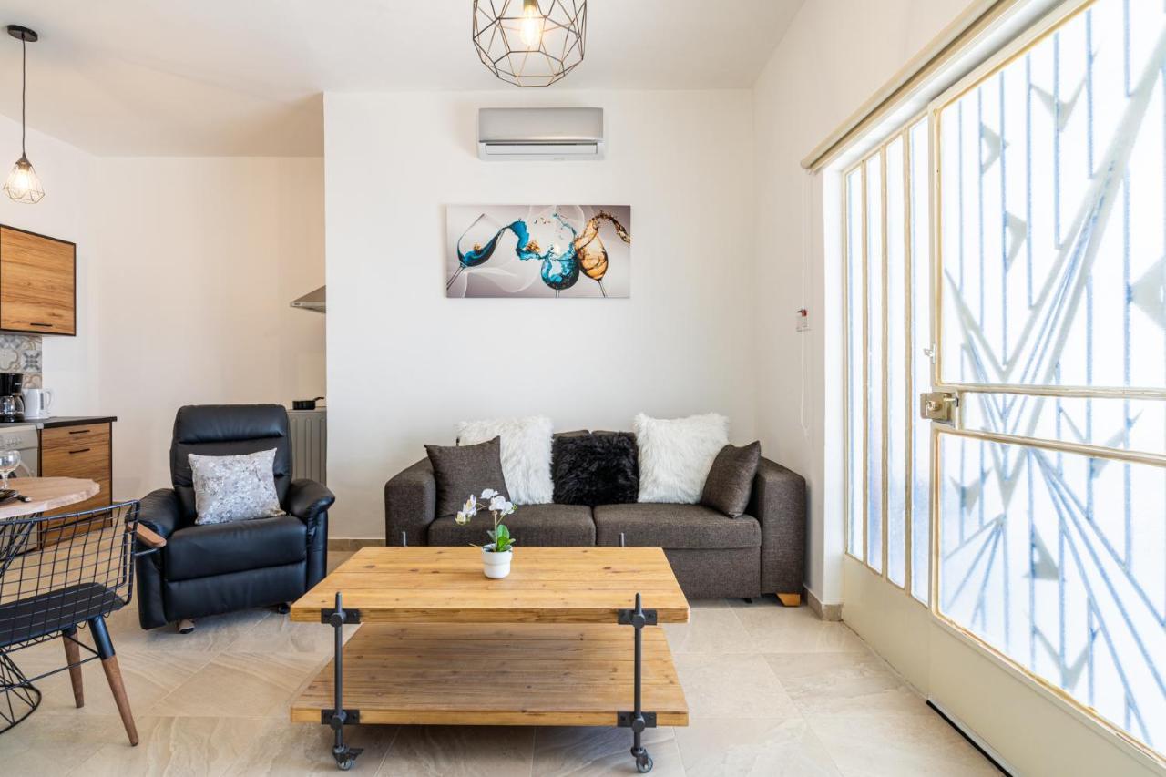Nala - 2 Bedroom Apartment In Larnaka Exterior foto